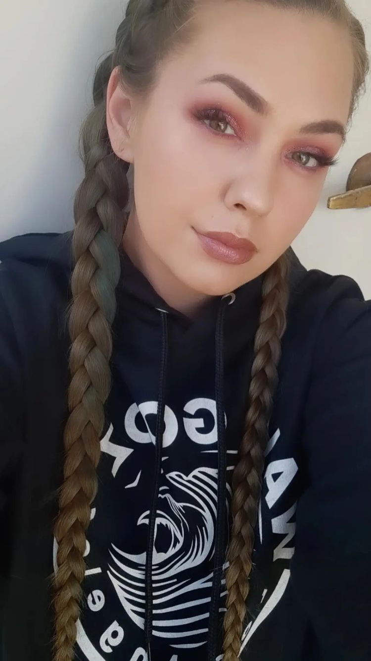 WAVY CLAW (HOODIE)